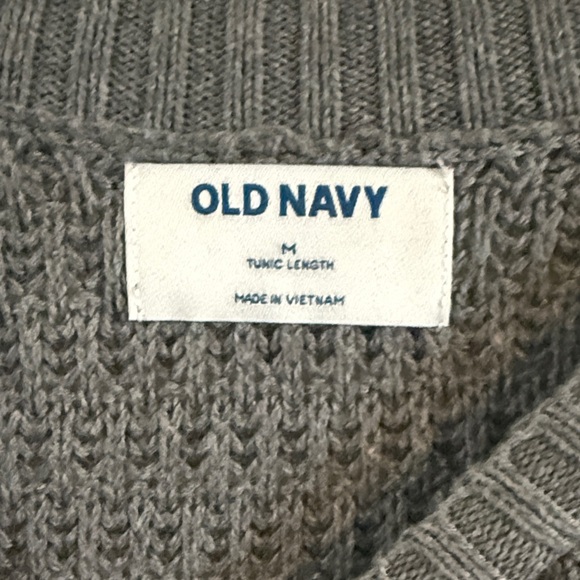 Old Navy Charcoal Knit Pullover - Picture 2 of 2